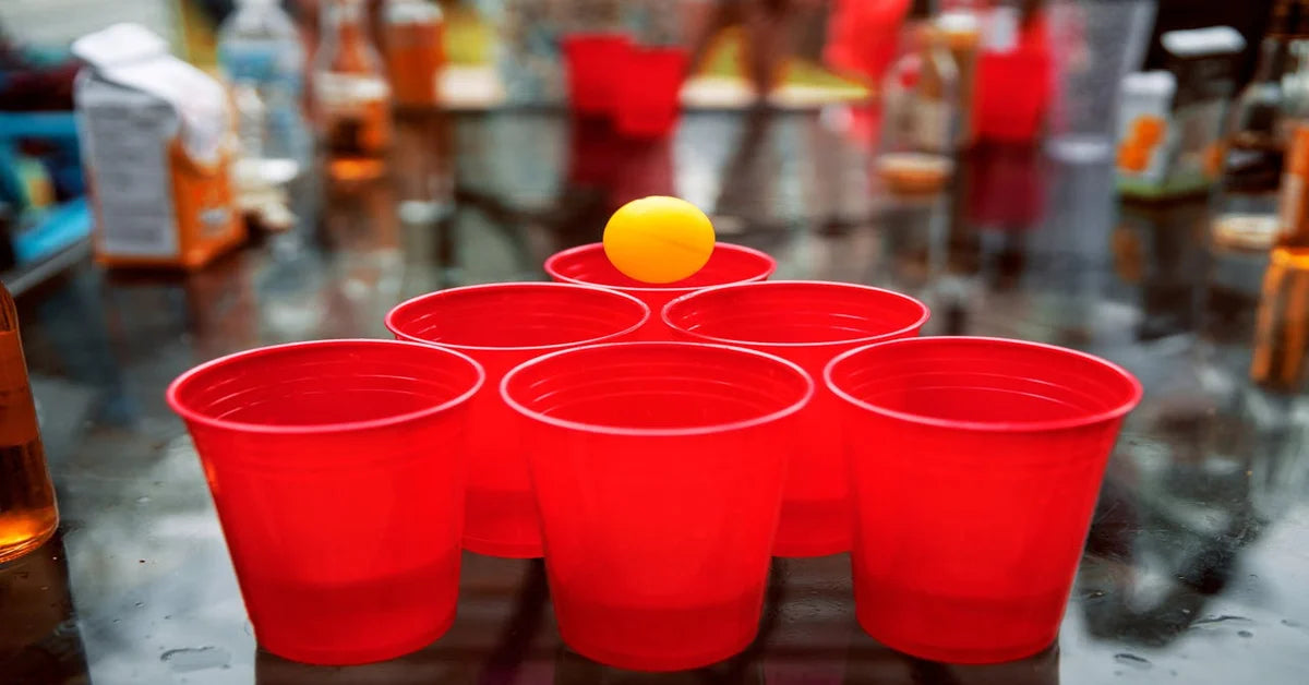 10 jeux à boire pour ta prochaine soirée (version québécoise)