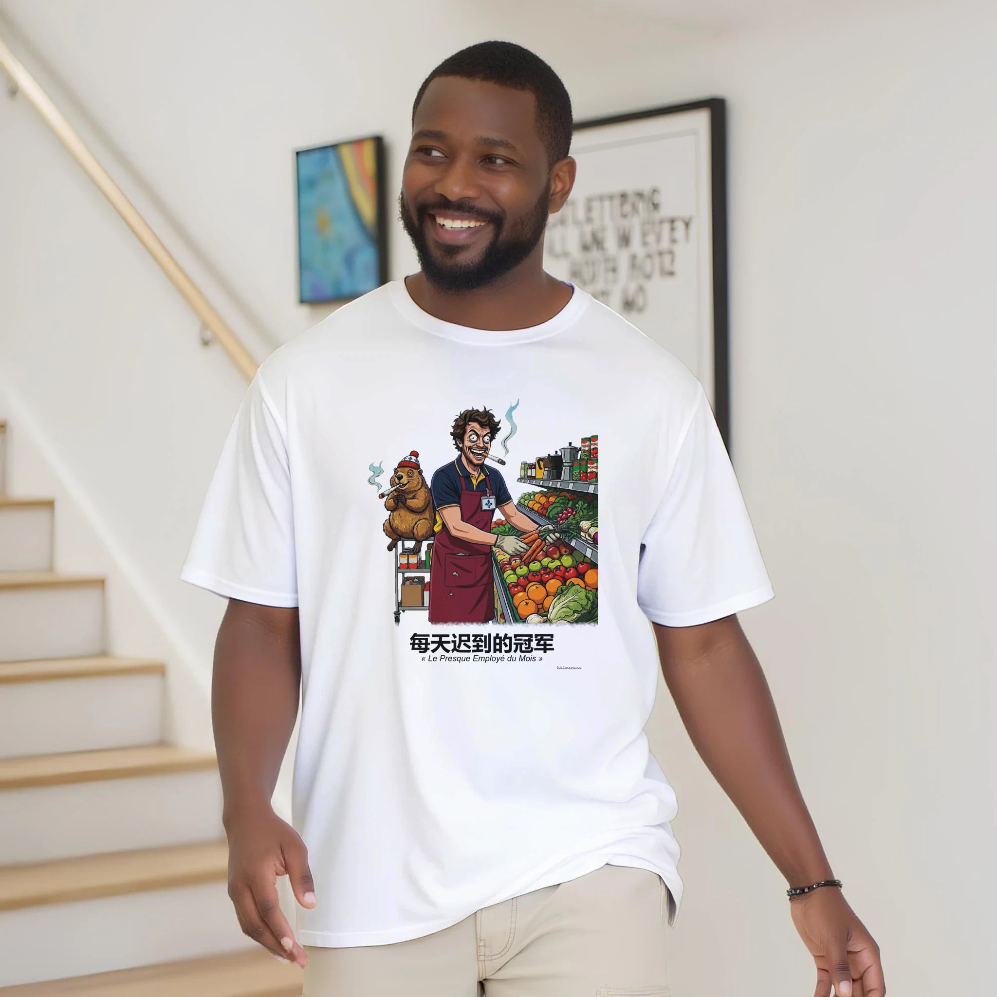 Homme portant le T-shirt Humour Décalé Retard - couleur blanc | Khimera