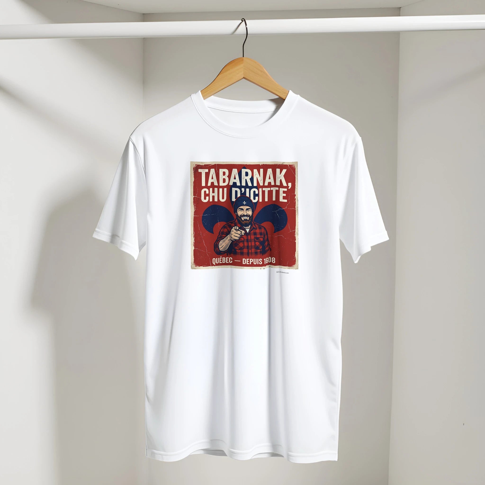 T-shirt fierté québécoise homme présenté sur cintre - couleur blanc | Khimera