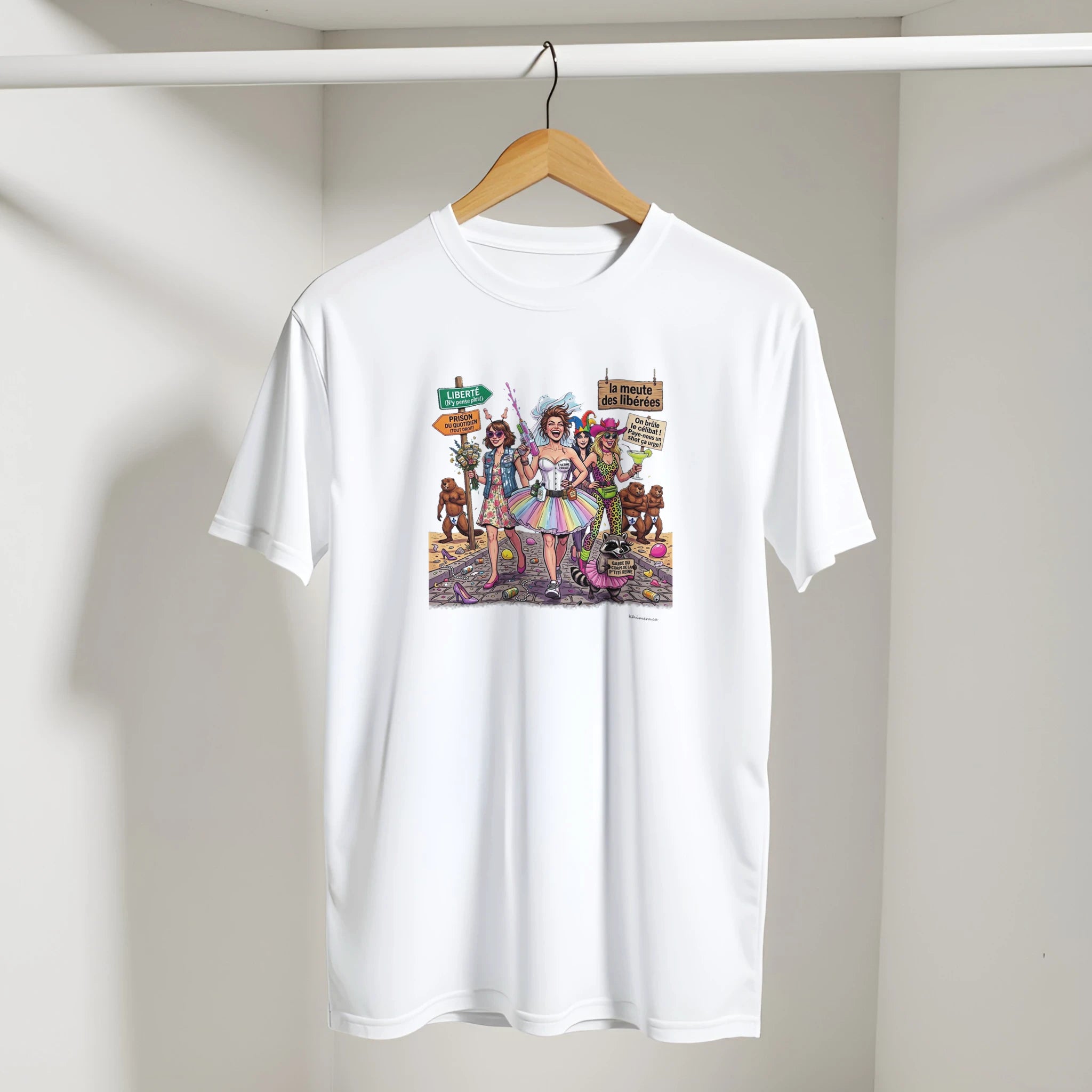 T-shirt EVJF future mariée présenté sur cintre - couleur blanc | Khimera